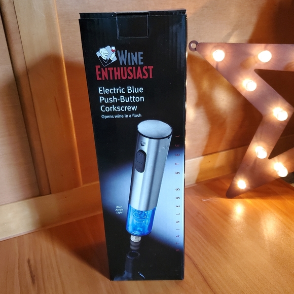 Wine Enthusiast Dining Wine Opener Electric With Blue Action Light